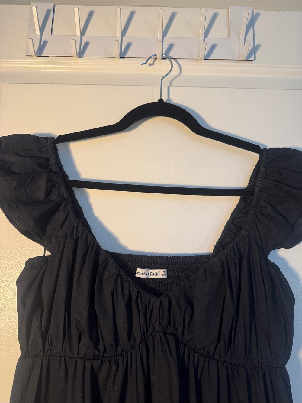 Abercrombie & Fitch Black Tiered Maxi Dress with Ruffle Cap Sleeves - Picture 3 of 3